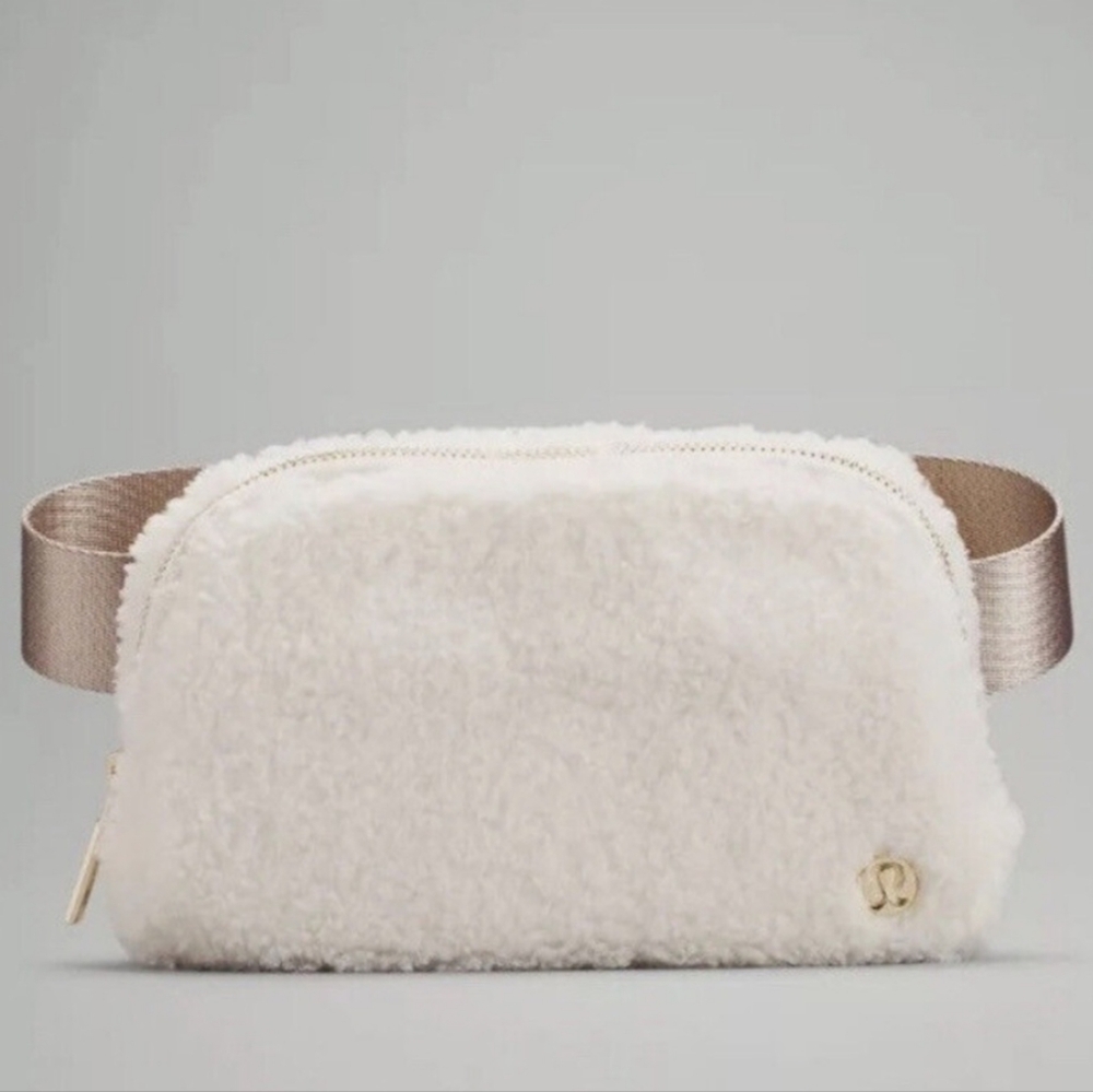 Lululemon Everywhere Cream Fleece Belt Bag with Gold Accents